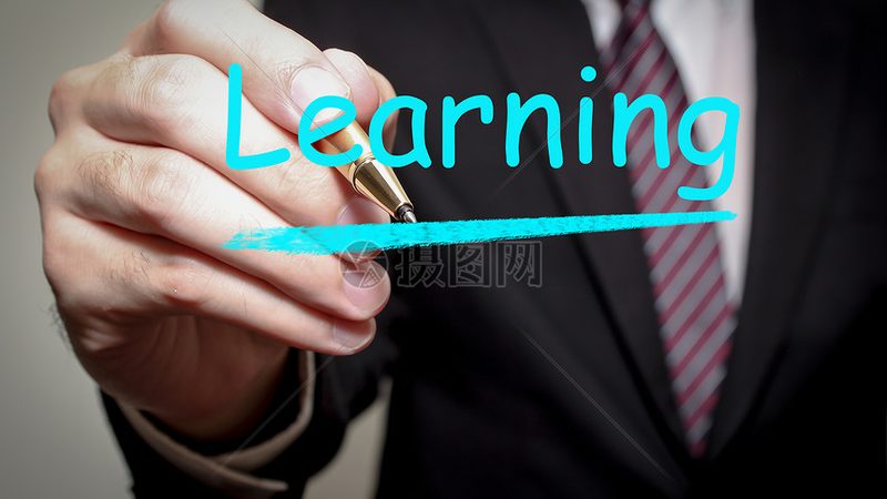 小标题：了解培训学校的资质